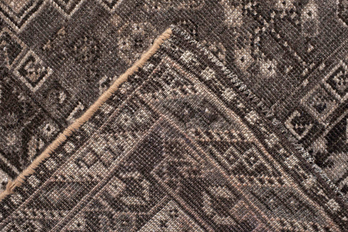 Vintage Shiraz Area Rug (7' x 10')